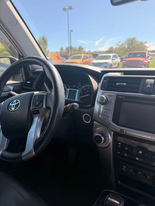 2016 Toyota 4Runner 5th Gen - Image 9 of 13