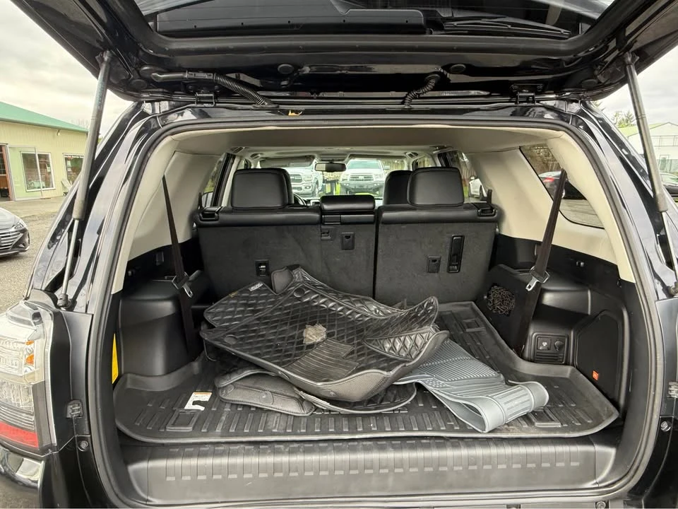 2016 Toyota 4Runner 5th Gen - Image 11 of 15