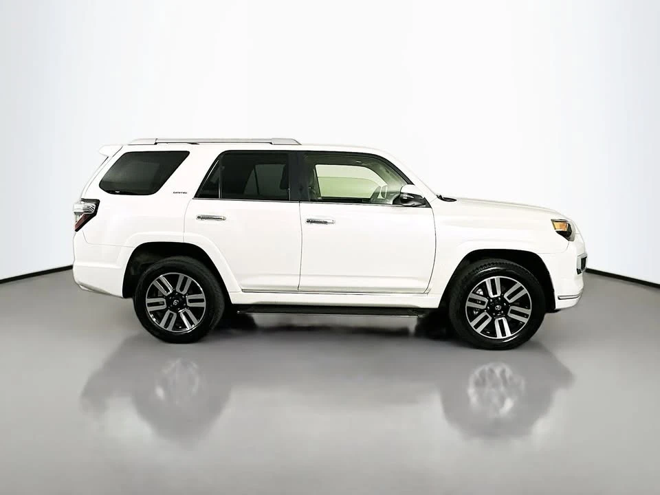 2016 Toyota 4Runner 5th Gen - Image 9 of 20