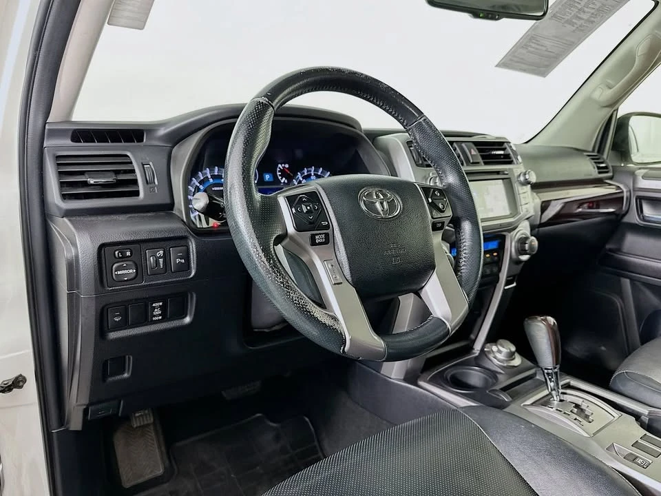 2016 Toyota 4Runner 5th Gen - Image 10 of 20