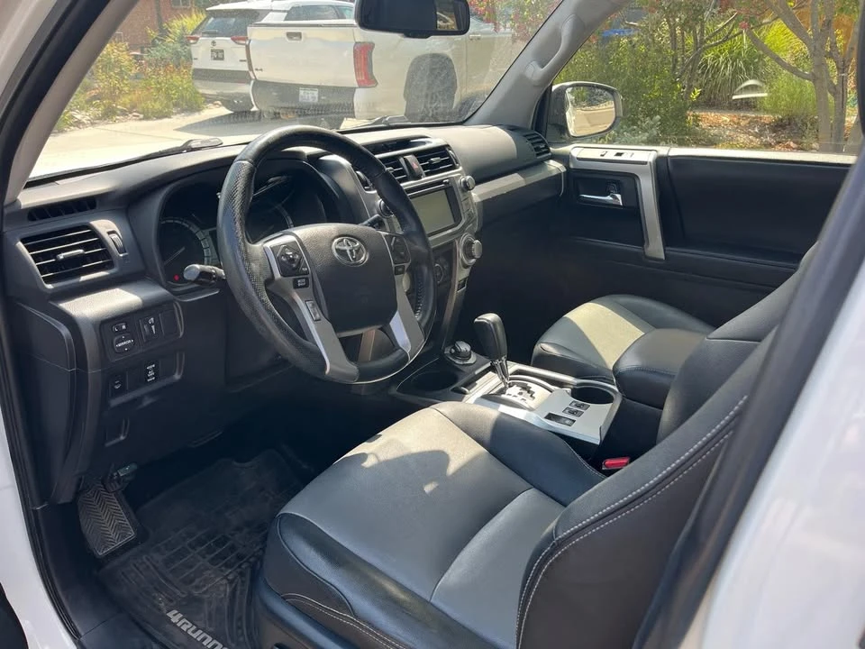 2016 Toyota 4Runner 5th Gen - Image 9 of 11