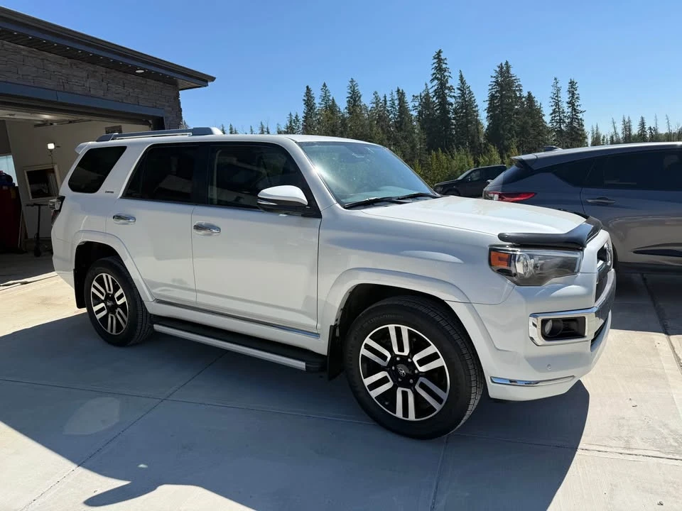 2016 Toyota 4Runner 5th Gen - Image 4 of 9