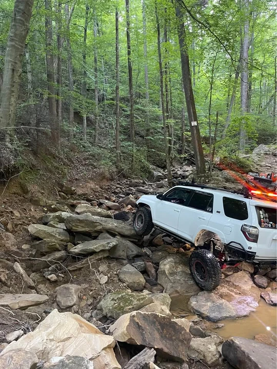 2016 Toyota 4Runner 5th Gen - Image 14 of 18