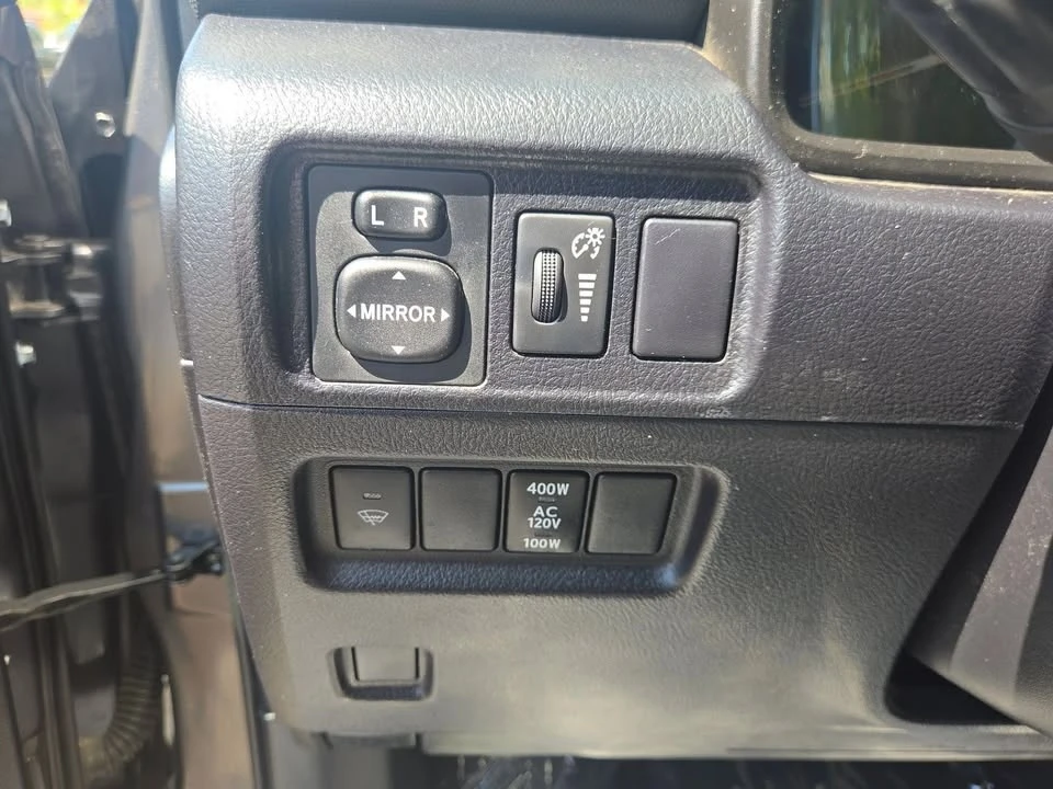 2016 Toyota 4Runner 5th Gen - Image 19 of 20