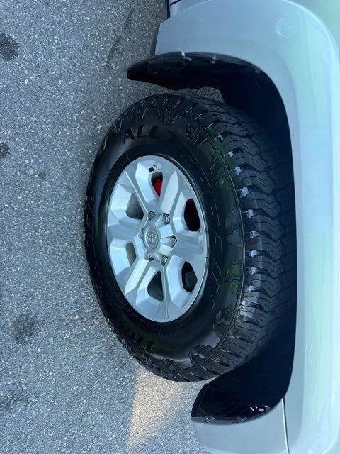 2016 Toyota 4Runner 5th Gen - Image 9 of 19