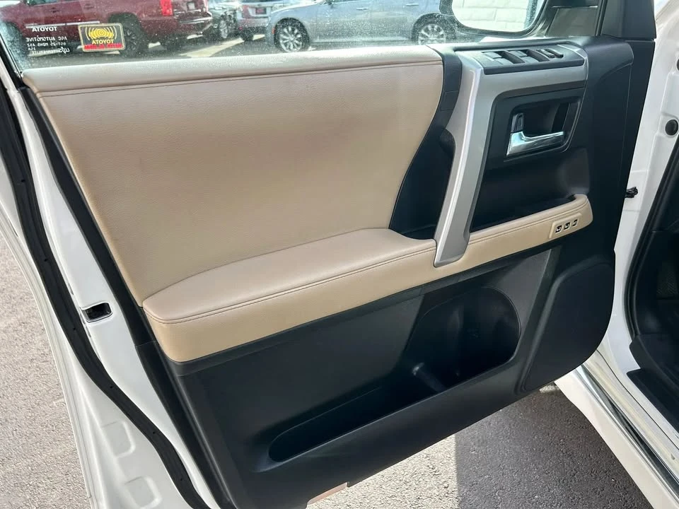 2016 Toyota 4Runner 5th Gen - Image 13 of 18