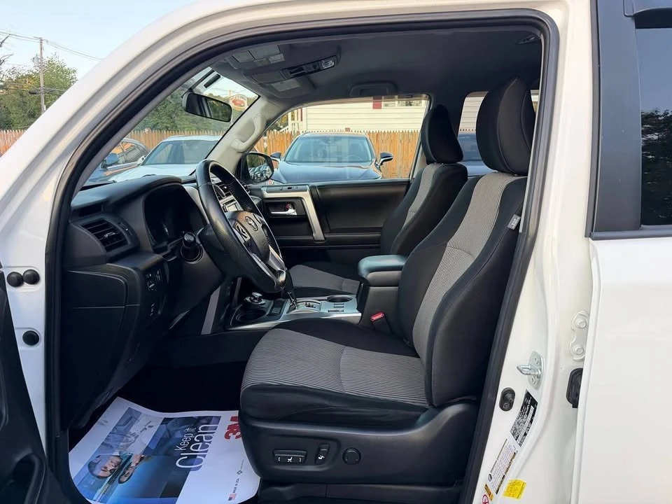2016 Toyota 4Runner 5th Gen - Image 9 of 20