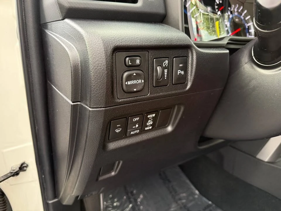 2016 Toyota 4Runner 5th Gen - Image 14 of 20