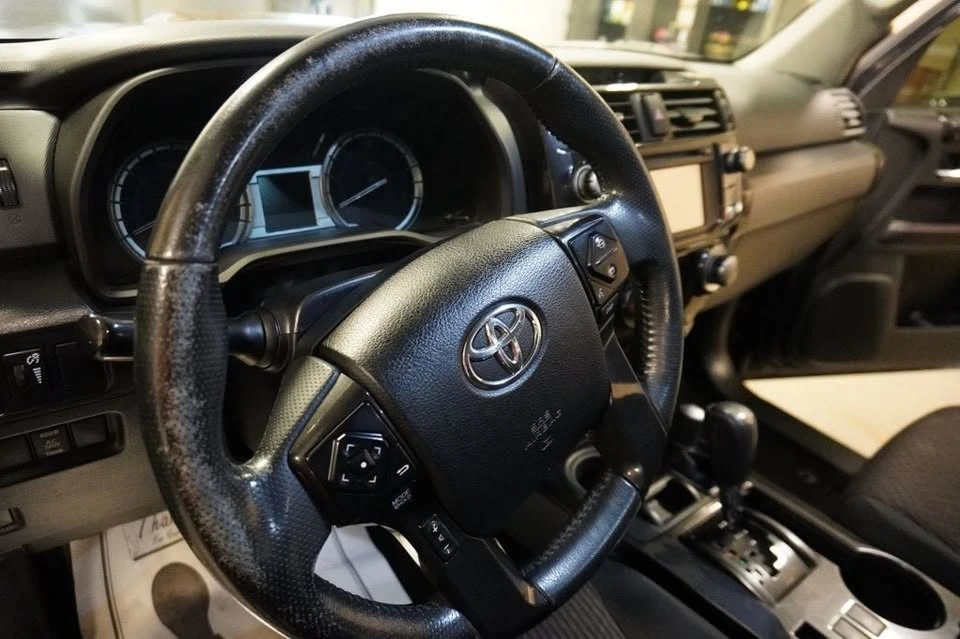 2016 Toyota 4Runner 5th Gen - Image 9 of 14