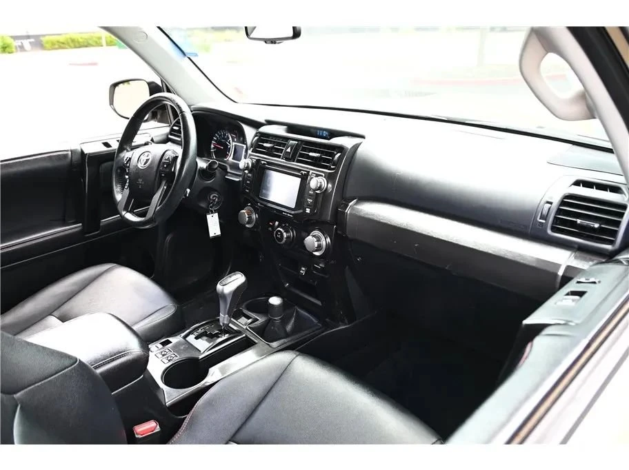 2016 Toyota 4Runner 5th Gen - Image 18 of 20
