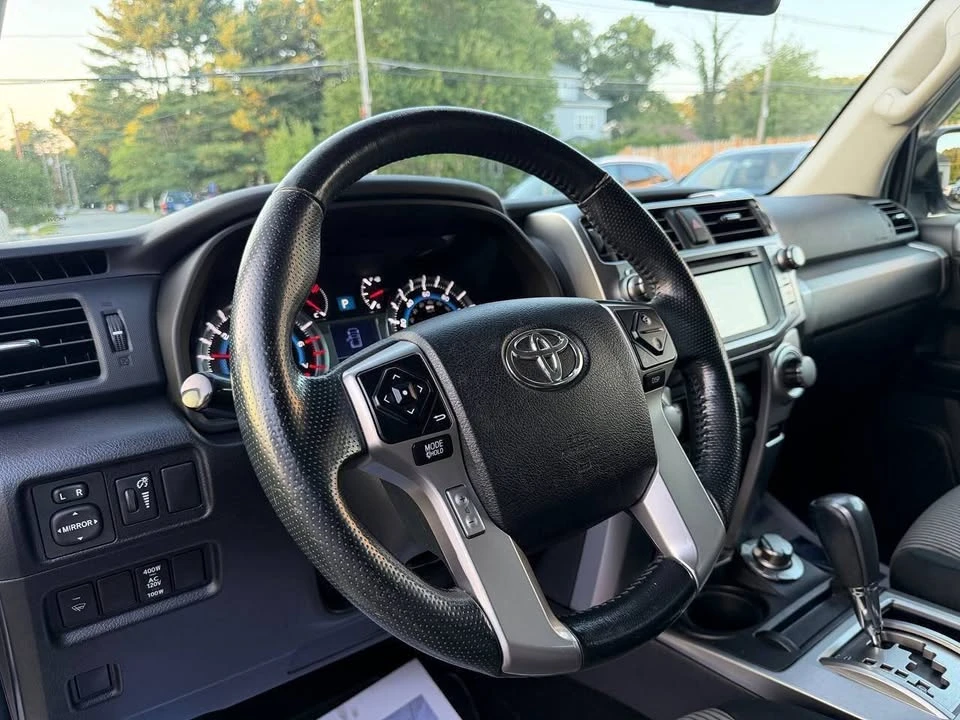 2016 Toyota 4Runner 5th Gen - Image 11 of 20