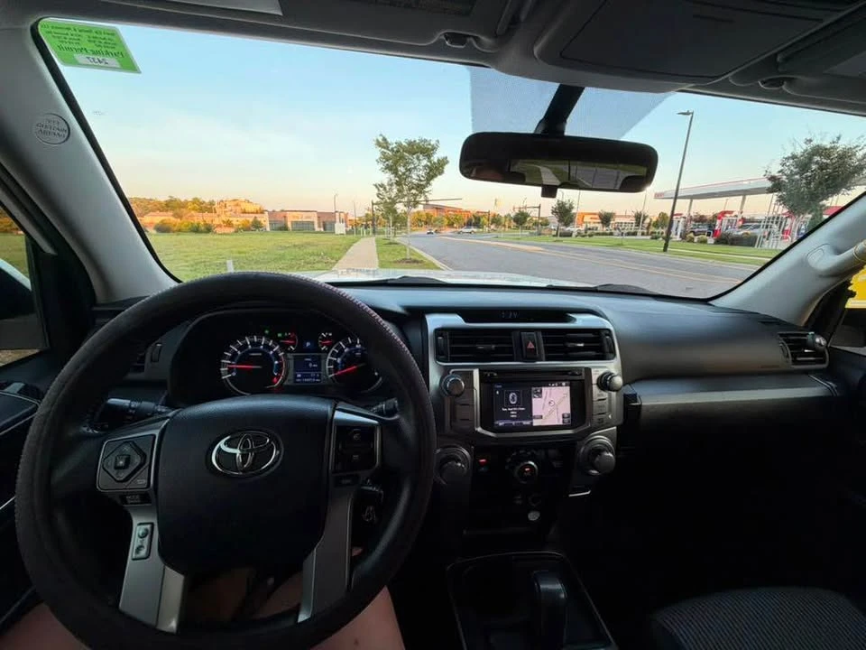 2016 Toyota 4Runner 5th Gen - Image 14 of 17