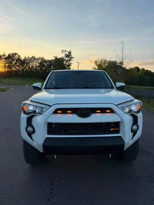 2016 Toyota 4Runner 5th Gen - Image 15 of 17