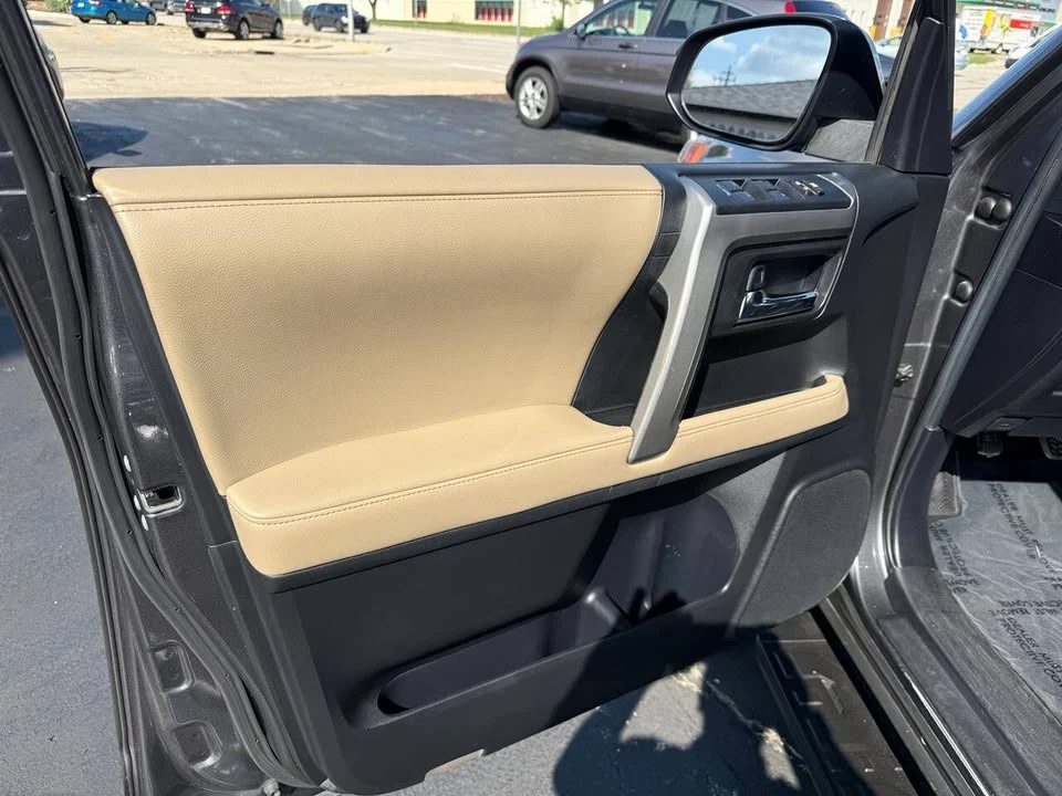 2016 Toyota 4Runner 5th Gen - Image 9 of 20