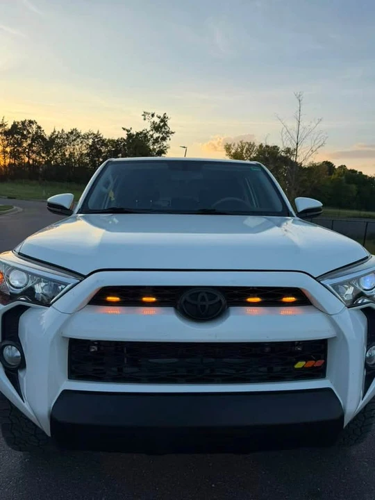 2016 Toyota 4Runner 5th Gen - Image 13 of 17