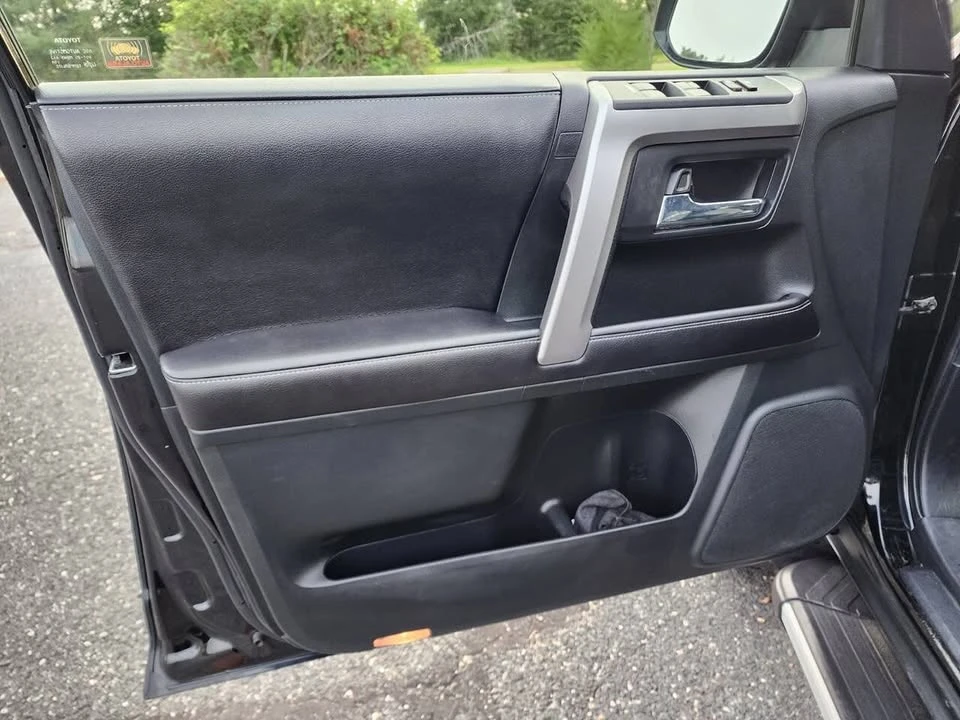 2016 Toyota 4Runner 5th Gen - Image 18 of 20