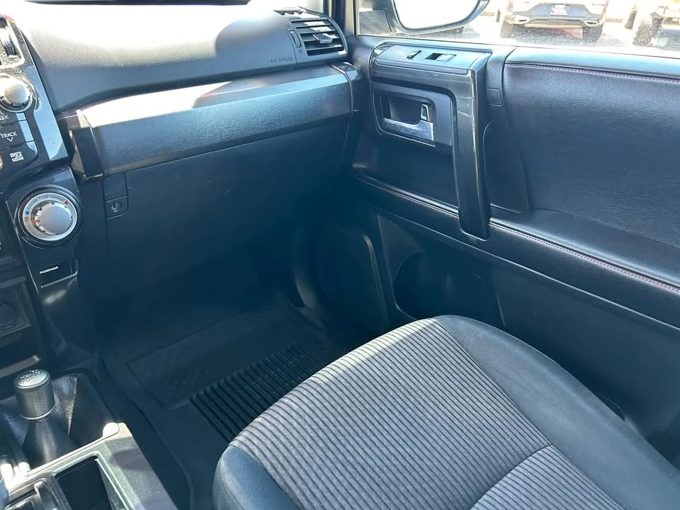 2016 Toyota 4Runner 5th Gen - Image 10 of 15