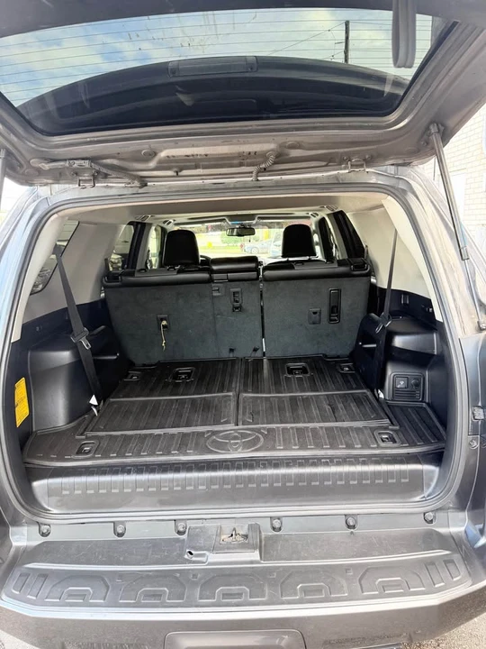 2016 Toyota 4Runner 5th Gen - Image 9 of 12