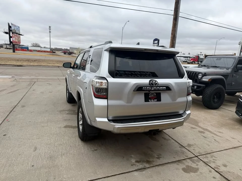 2016 Toyota 4Runner 5th Gen - Image 5 of 20