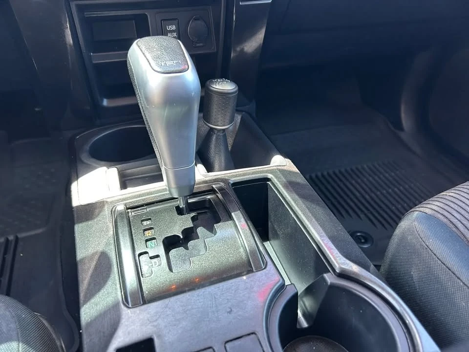 2016 Toyota 4Runner 5th Gen - Image 9 of 15