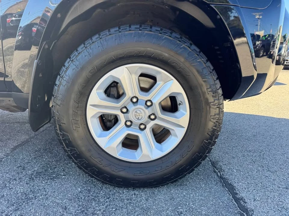 2016 Toyota 4Runner 5th Gen - Image 13 of 20