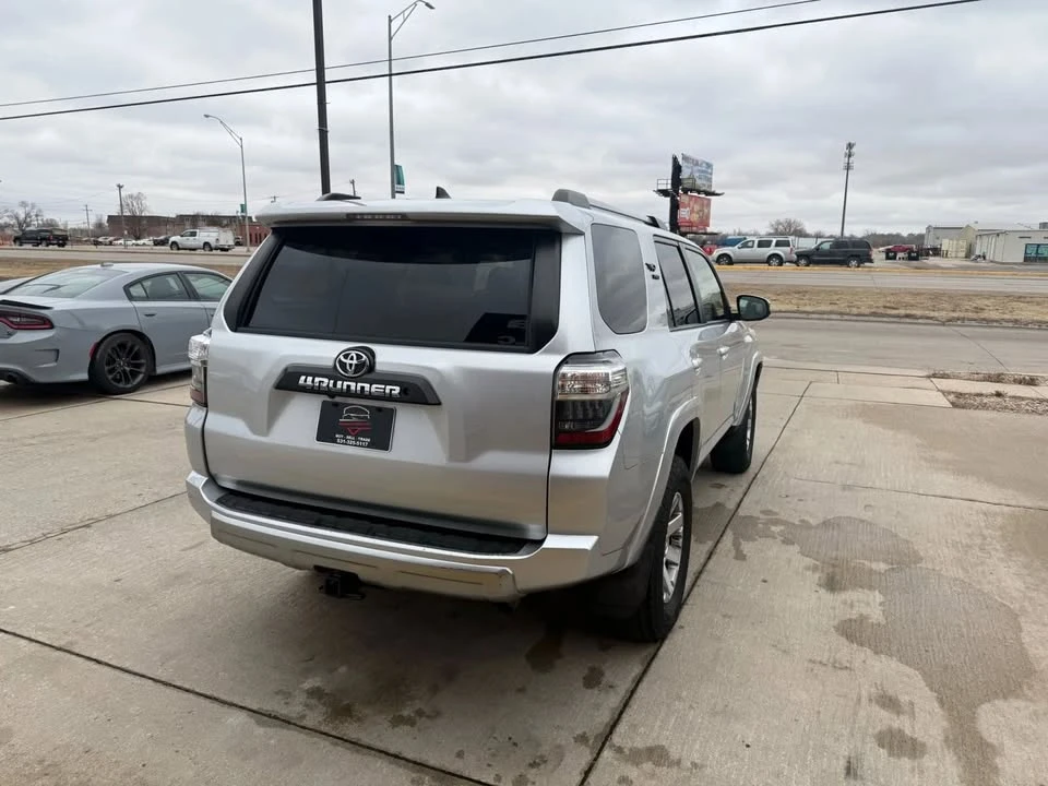 2016 Toyota 4Runner 5th Gen - Image 7 of 20
