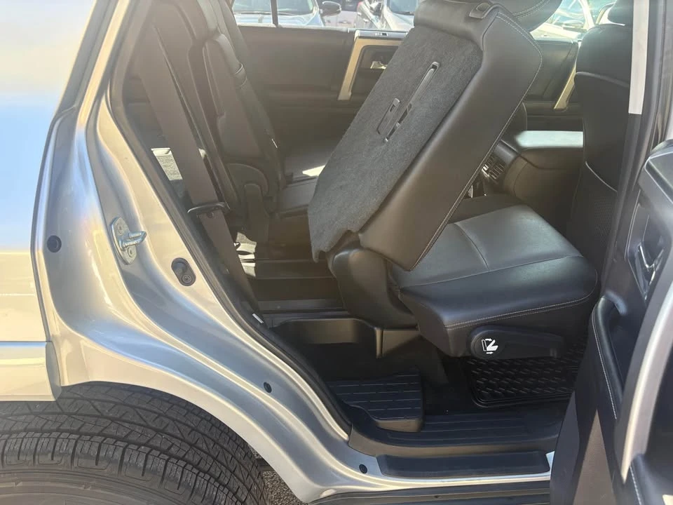 2016 Toyota 4Runner 5th Gen - Image 11 of 19