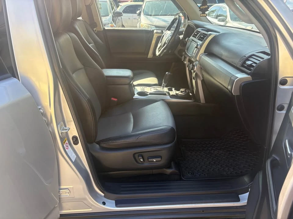 2016 Toyota 4Runner 5th Gen - Image 10 of 19