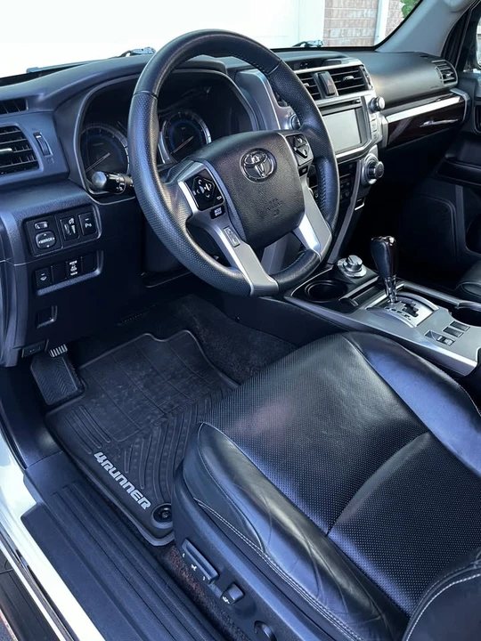2016 Toyota 4Runner 5th Gen - Image 10 of 20