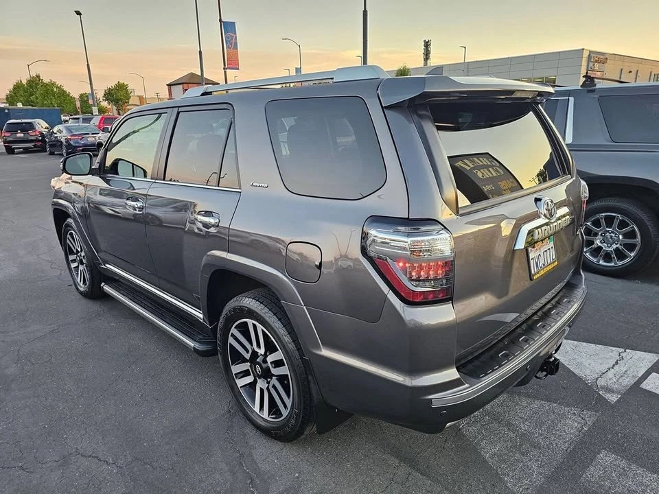 2016 Toyota 4Runner 5th Gen - Image 9 of 20