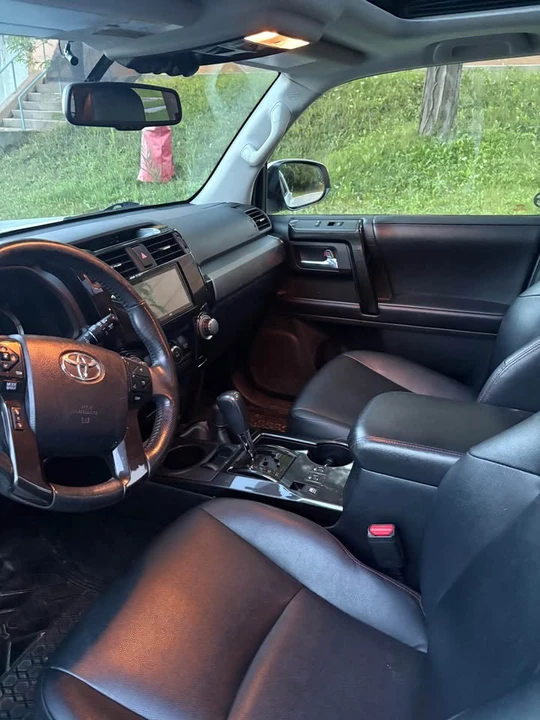 2016 Toyota 4Runner 5th Gen - Image 5 of 10