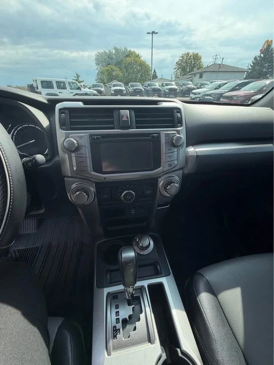 2016 Toyota 4Runner 5th Gen - Image 7 of 10