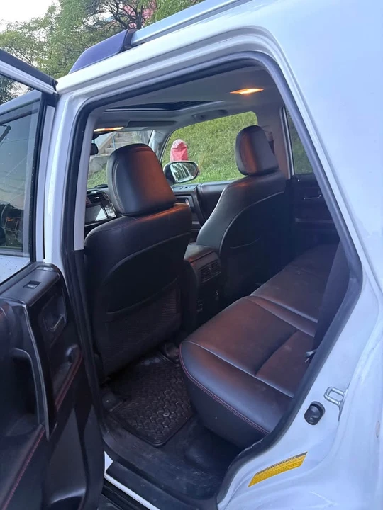 2016 Toyota 4Runner 5th Gen - Image 6 of 10