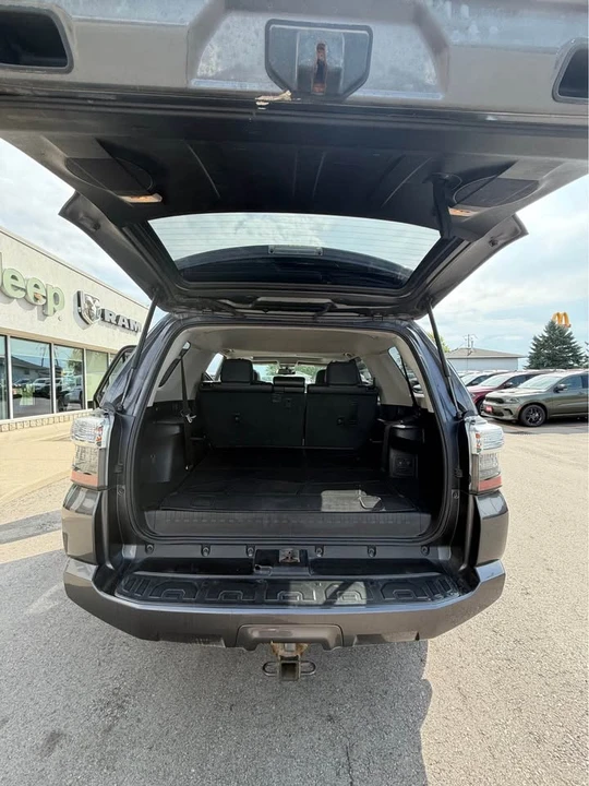 2016 Toyota 4Runner 5th Gen - Image 5 of 10