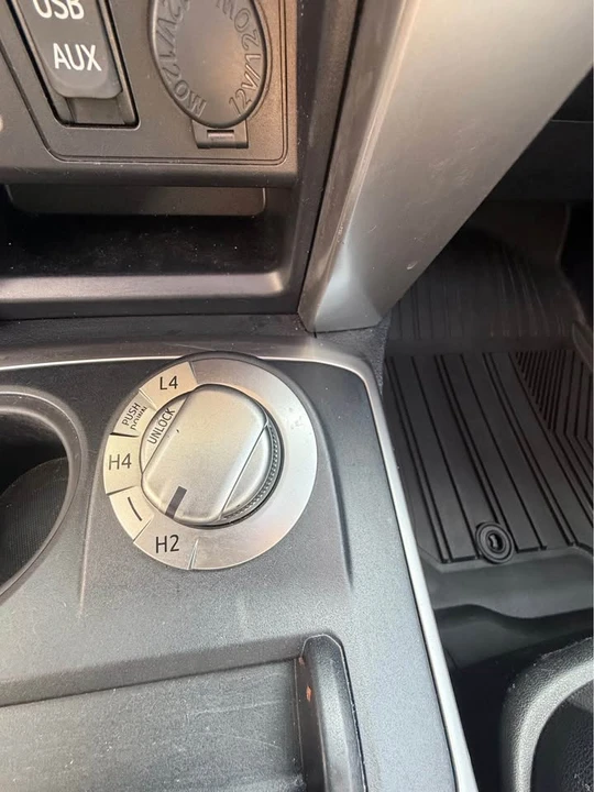 2016 Toyota 4Runner 5th Gen - Image 10 of 10