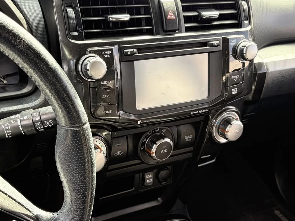 2016 Toyota 4Runner 5th Gen - Image 9 of 12