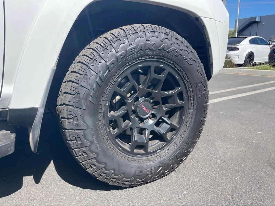 2016 Toyota 4Runner 5th Gen - Image 19 of 20