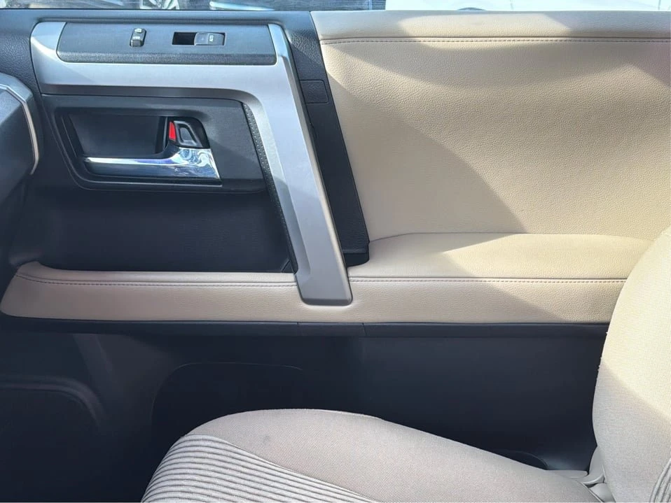 2016 Toyota 4Runner 5th Gen - Image 19 of 20