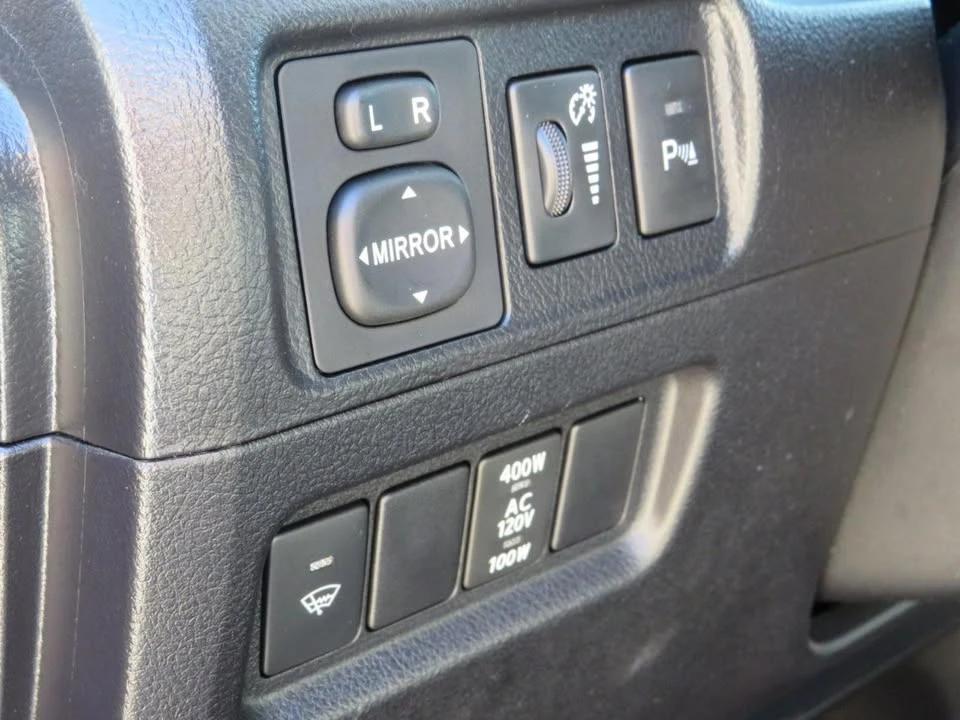 2016 Toyota 4Runner 5th Gen - Image 18 of 20