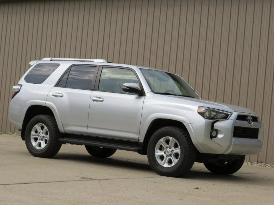2016 Toyota 4Runner 5th Gen - Image 10 of 20