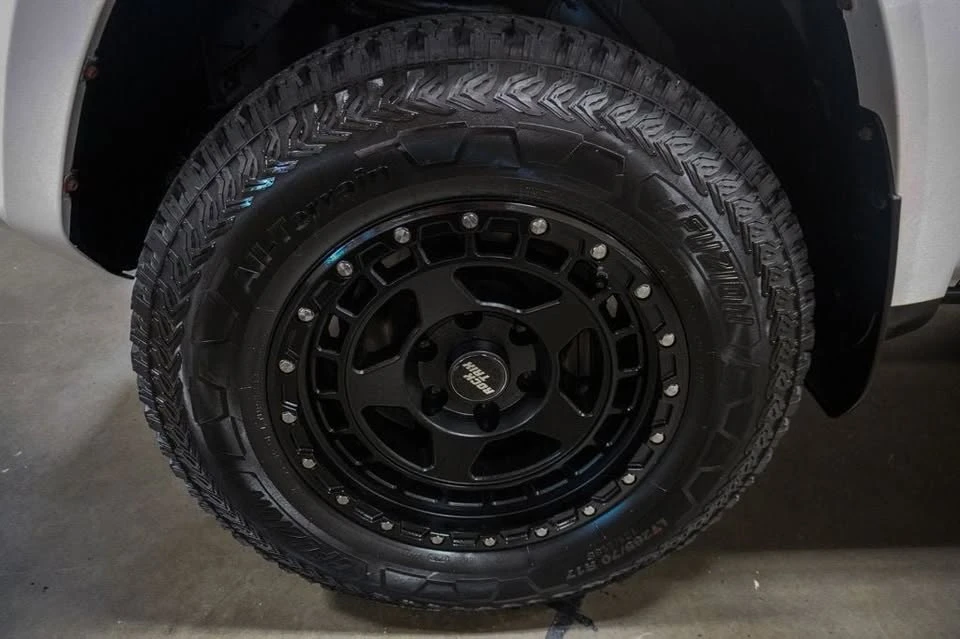 2016 Toyota 4Runner 5th Gen - Image 5 of 16