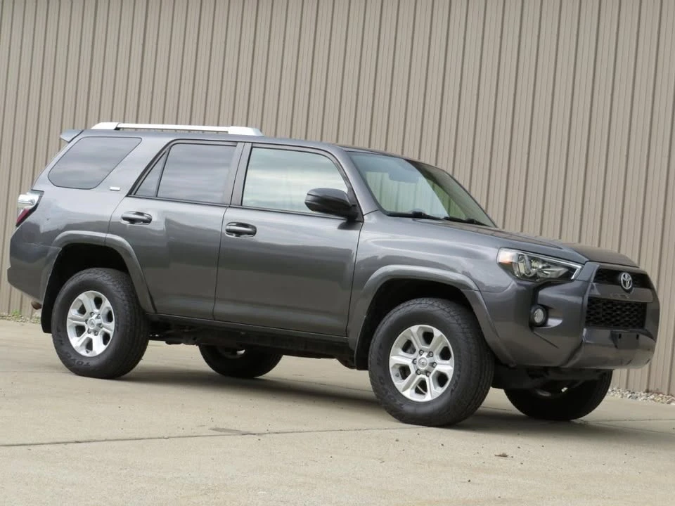 2016 Toyota 4Runner 5th Gen - Image 10 of 20