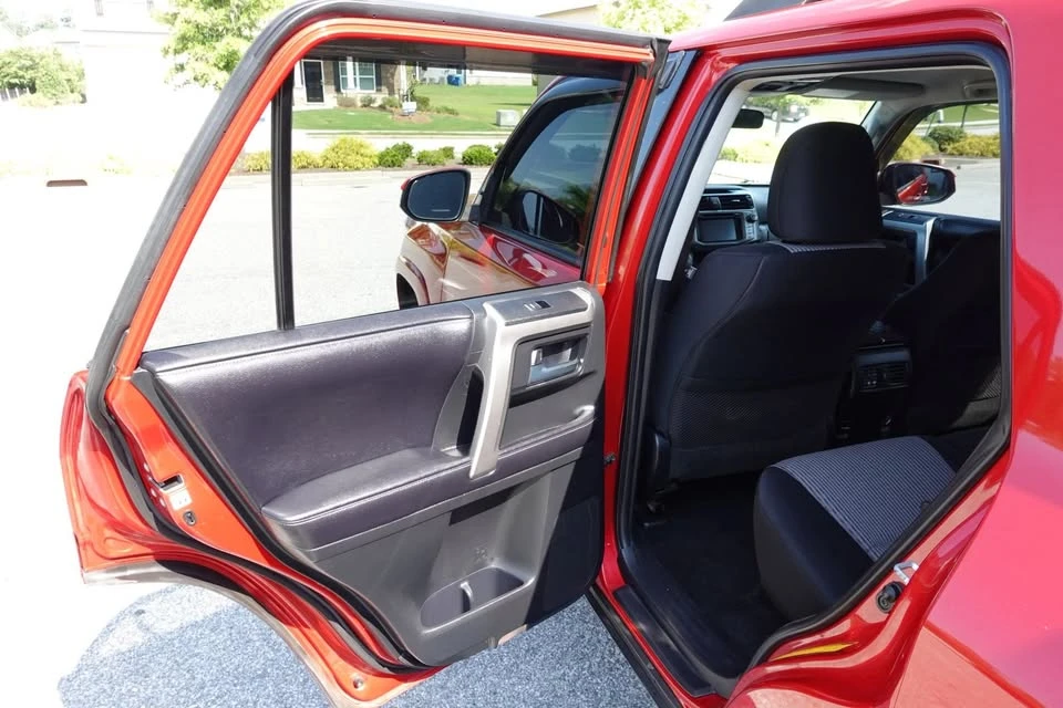 2016 Toyota 4Runner 5th Gen - Image 12 of 20