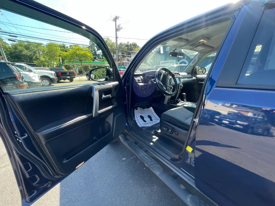 2016 Toyota 4Runner 5th Gen - Image 8 of 20