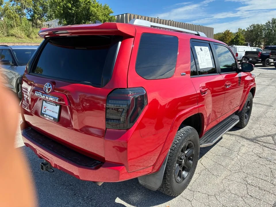 2016 Toyota 4Runner 5th Gen - Image 4 of 10