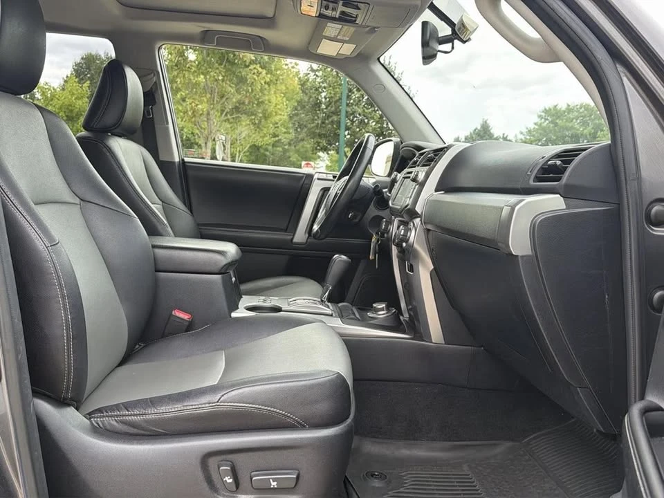 2016 Toyota 4Runner 5th Gen - Image 16 of 19
