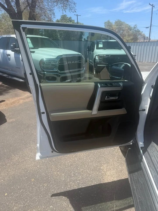 2016 Toyota 4Runner 5th Gen - Image 7 of 16