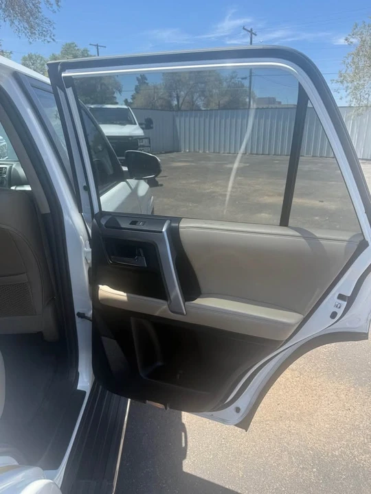 2016 Toyota 4Runner 5th Gen - Image 11 of 16