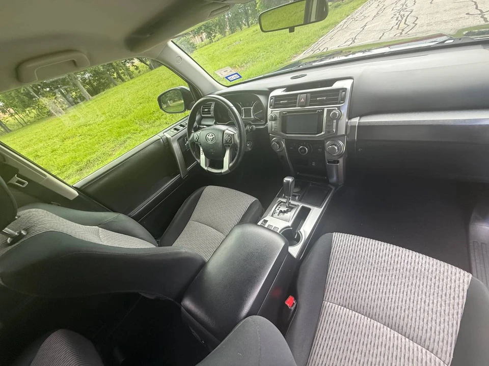 2016 Toyota 4Runner 5th Gen - Image 12 of 13