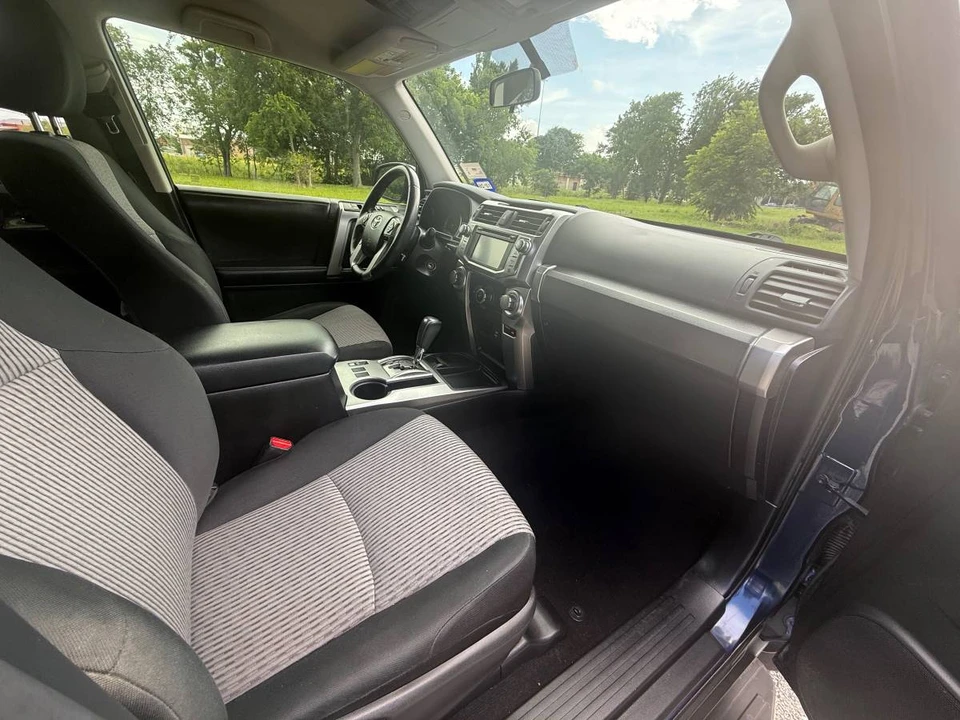 2016 Toyota 4Runner 5th Gen - Image 10 of 13